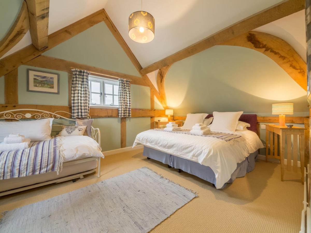 Bearwood Cottage Pembridge Extérieur photo
